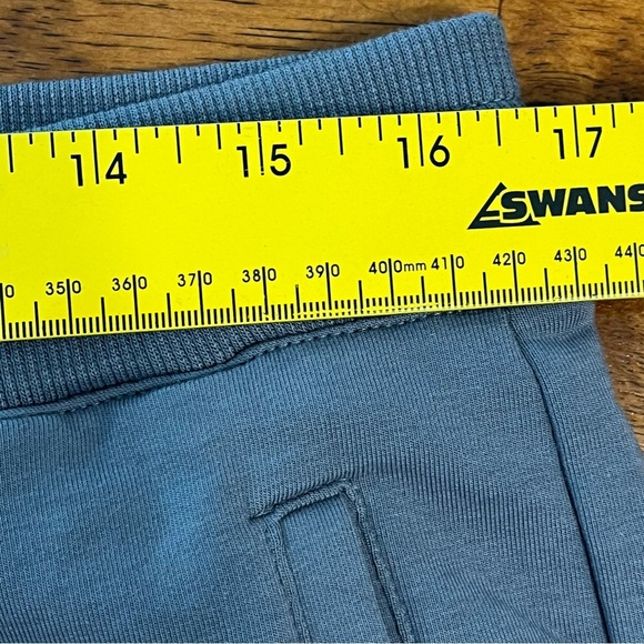 NWT barefoot dreams Gray Blue Luxe Lounge Jogger Pants size large - Picture 5 of 9